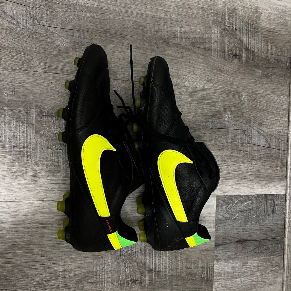 Nike premier Black and Neon Yellow Soccer Cleats size 9